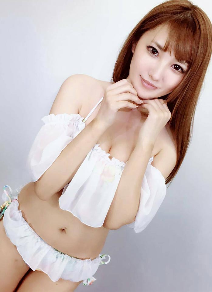 Tsubasa Amami ดาราAV ตัวท็อปแห่งวงการ เจ้าของฉายา กัปตัน 8