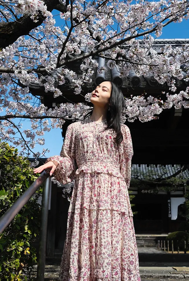 Yoshitaka Nene นักแสดงหนังผู้ใหญ่ ตัวเล็ก ไฟหน้าใหญ่ เสียงดี 58