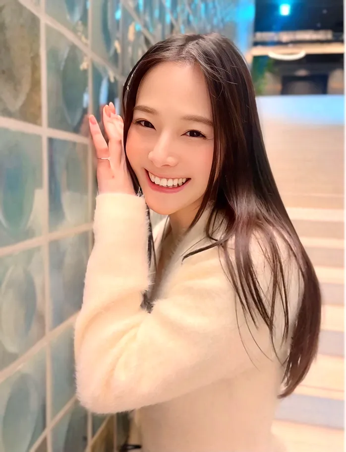 Yoshitaka Nene นักแสดงหนังผู้ใหญ่ ตัวเล็ก ไฟหน้าใหญ่ เสียงดี 15