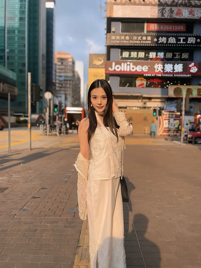Yoshitaka Nene นักแสดงหนังผู้ใหญ่ ตัวเล็ก ไฟหน้าใหญ่ เสียงดี 6